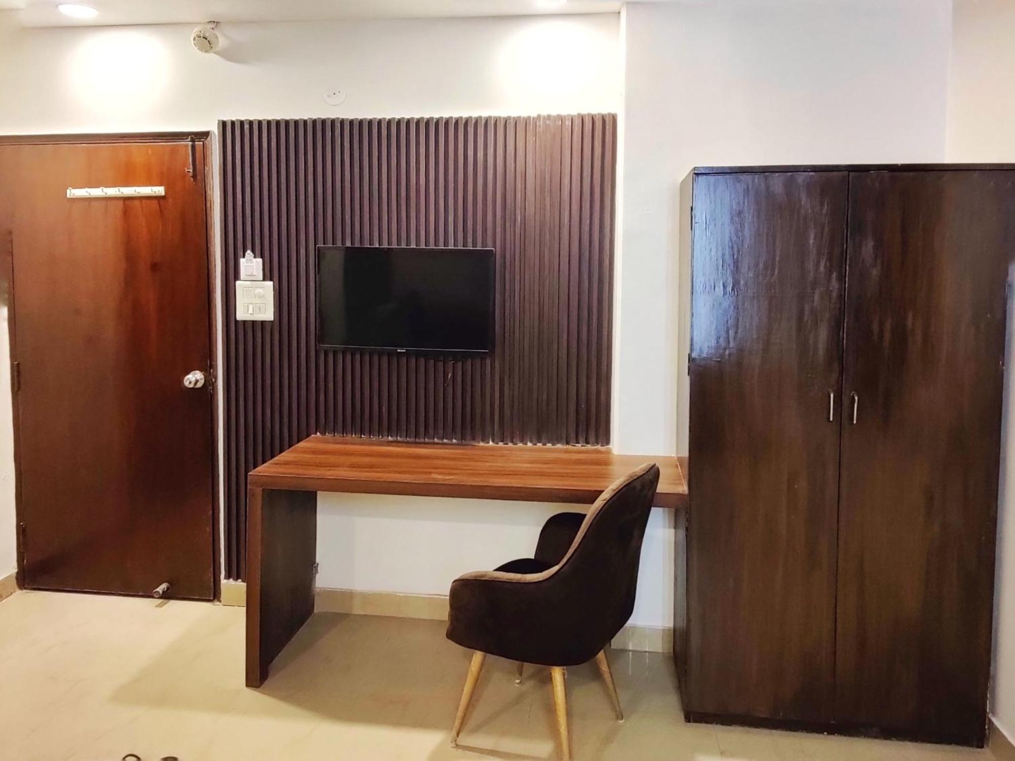 Airport Hotel The Terminal ニューデリー エクステリア 写真